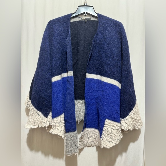 Maje Blue and White Women's Sweater - Picture 1 of 7